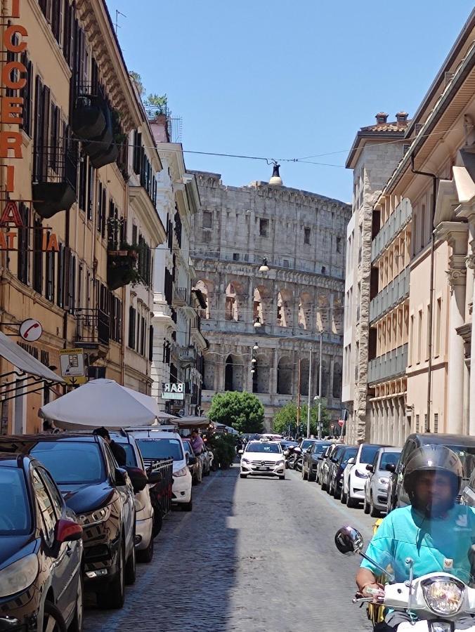 150 M Dal Colosseo - Appartamento Minerva Roma Exterior foto